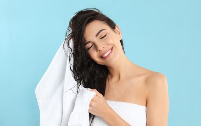 Cómo cuidar tu pelo: Hábitos diarios para mantenerlo sano